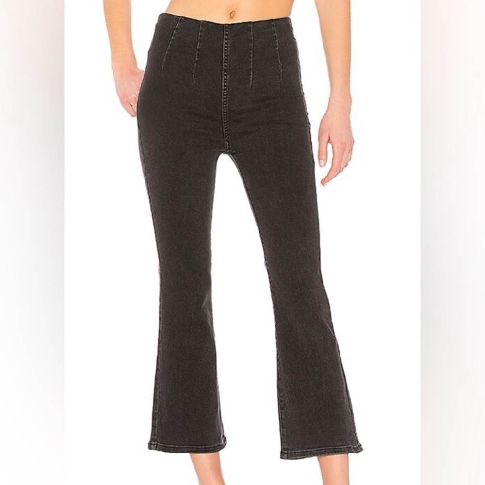 Free People High Waisted Cropped Bootcut in Black Wash pull on Jeans - Picture 3 of 8